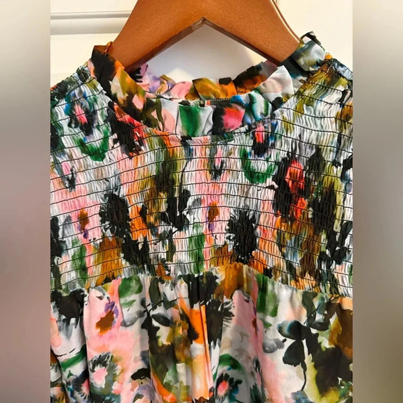 Marie Oliver Long Sleeve Silk Colorful Floral Sofia
Smocked Blouse Top size S - Picture 7 of 9